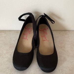 Size 3 girls black heels.